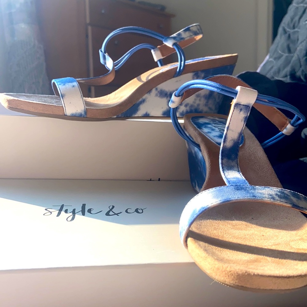 New Style & Co wedges